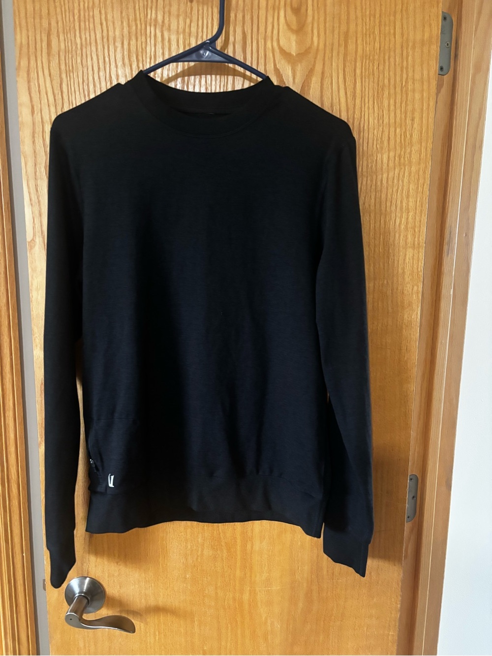 Vuori Men's Black Crewneck Sweatshirt